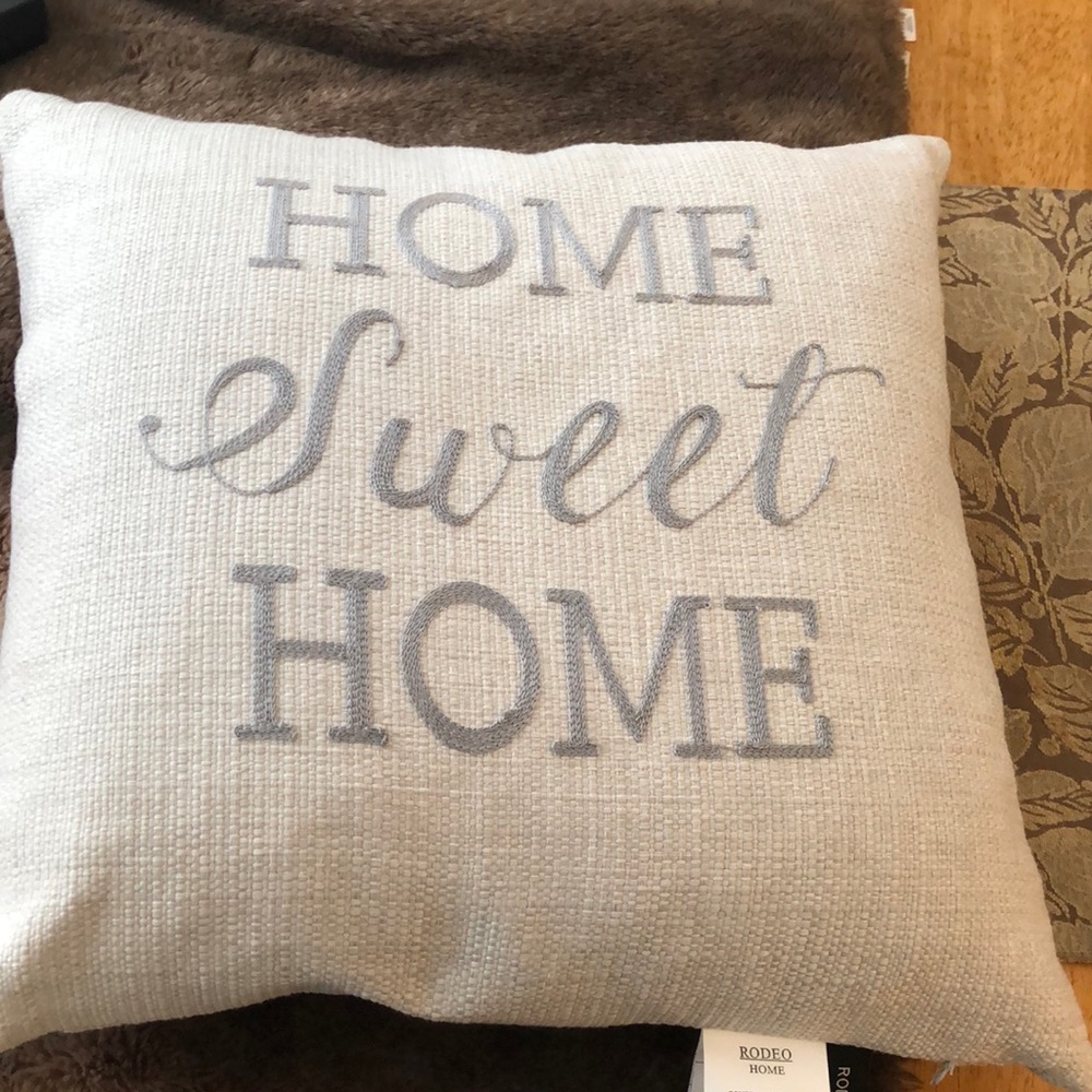 Home sweet home pillow